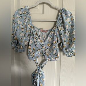 Lane 201 Boutique Floral Puff Sleeve Crop Top